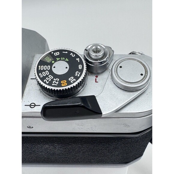 Vintage Canon FTB QL 35mm SLR Film Camera Bundle Tested & Working Lens Flash - Picture 6 of 16